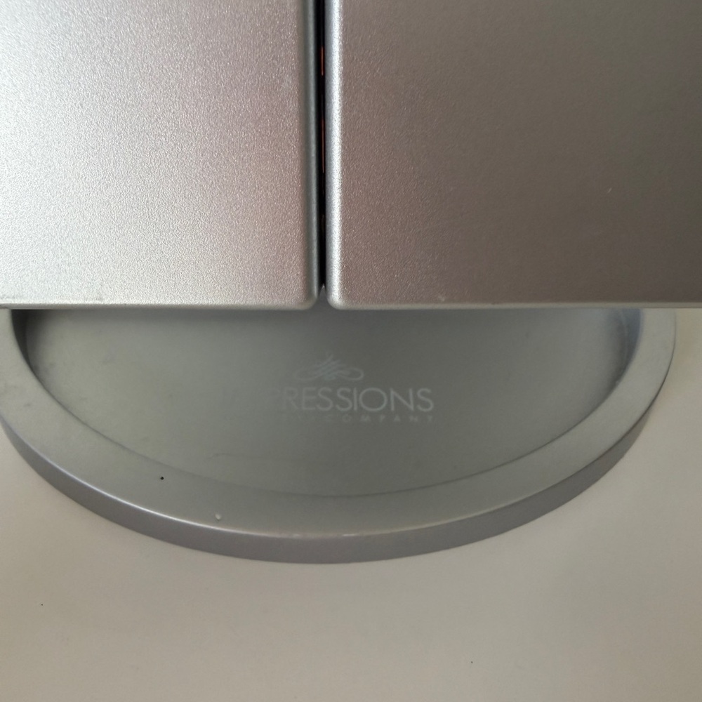 LED Tri-Fold Vanity Mirror with Touch Control - Picture 4 of 10